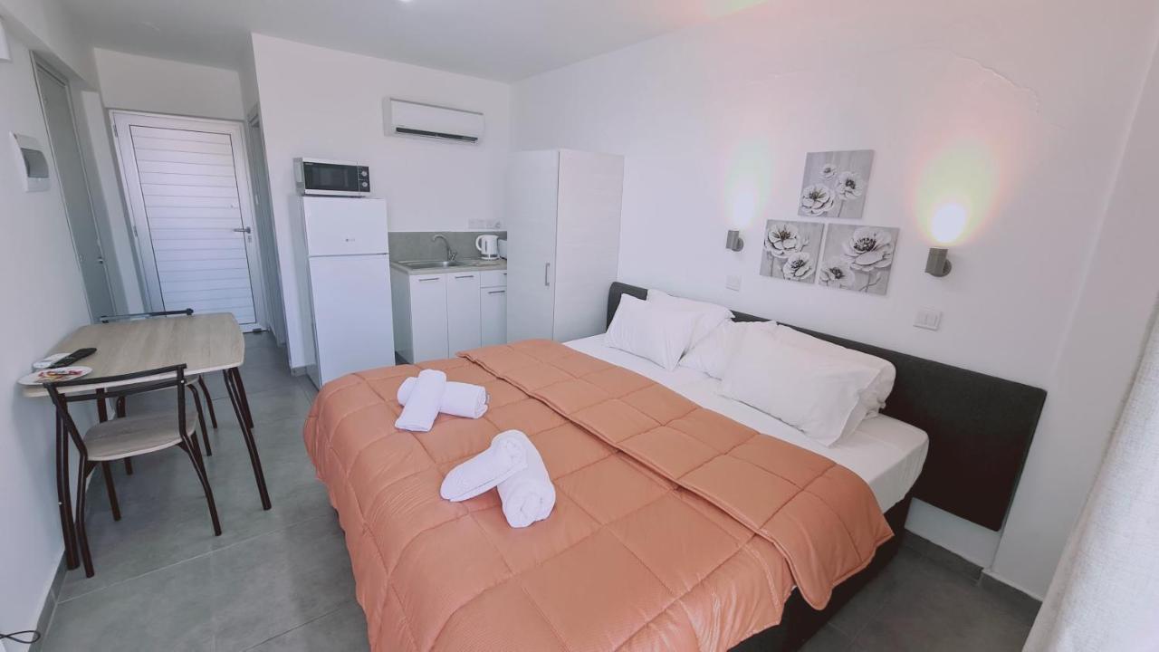 Stay Napa Living Studios Ayia Napa Eksteriør billede